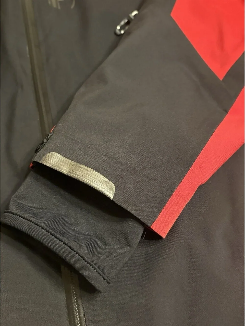 Spyder F12 Ski Snowboard Jacket Men’s Black Red Hooded Waterproof Size XL